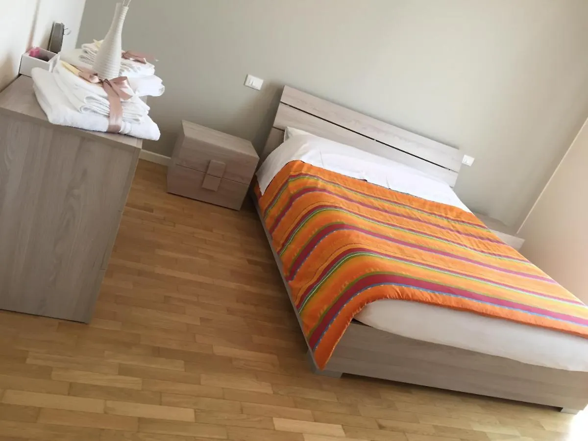 Apartment Appartamento Giada Giavera del Montello Italy